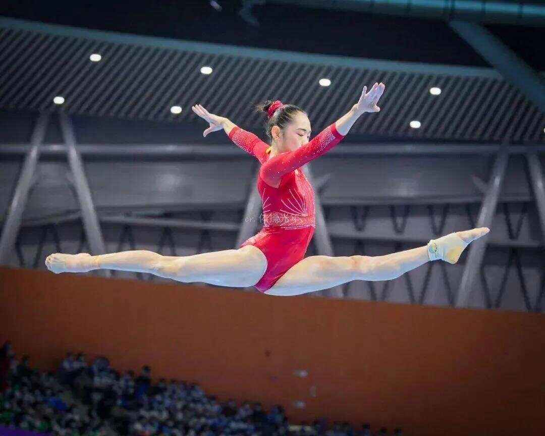 体操热度飙升,网友热议不断 体操热度飙升,网友热议不断