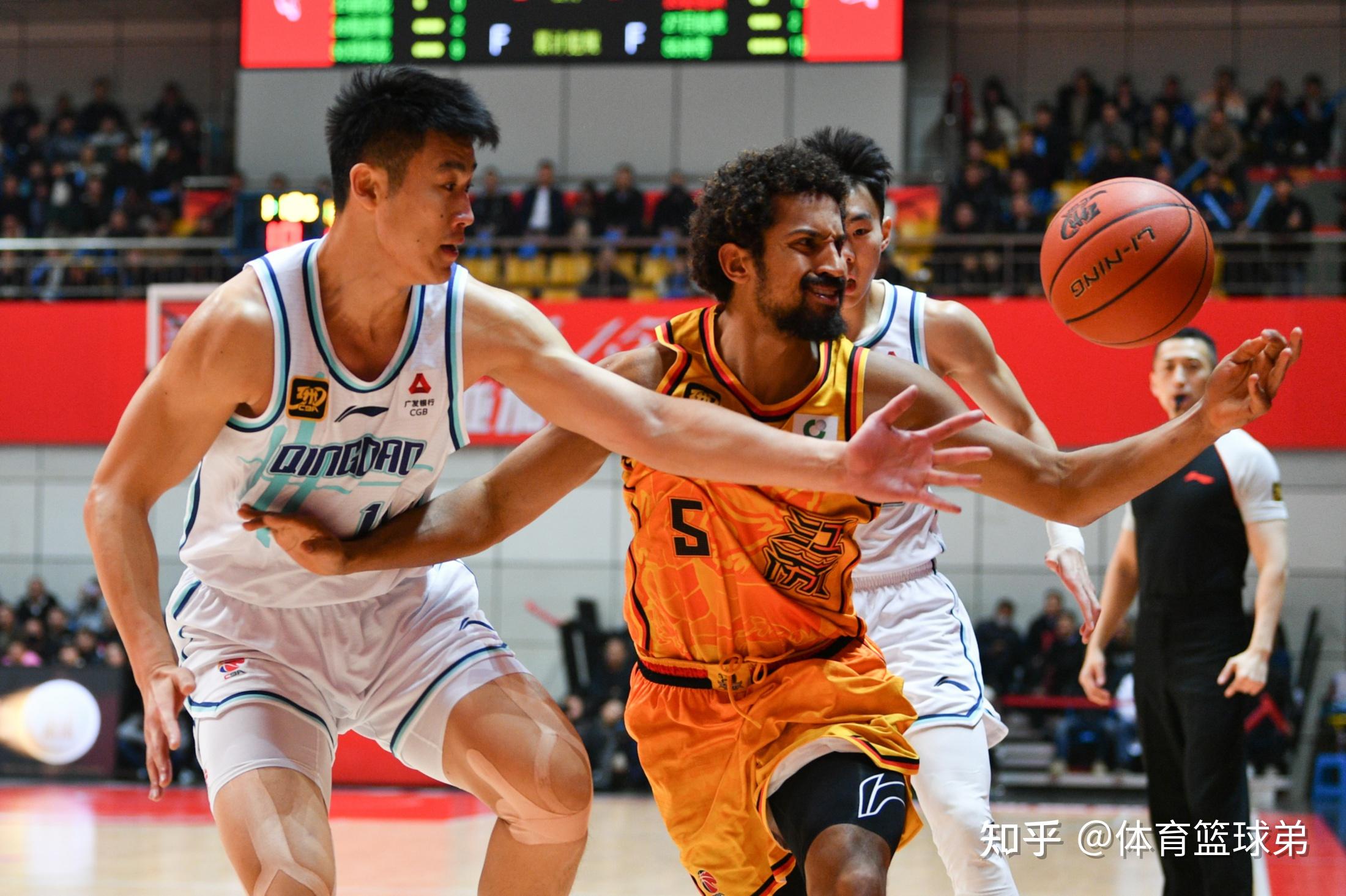 青岛队鏖战公牛,锡安关键制胜的简单介绍 青岛队鏖战公牛,锡安关键制胜的简单介绍