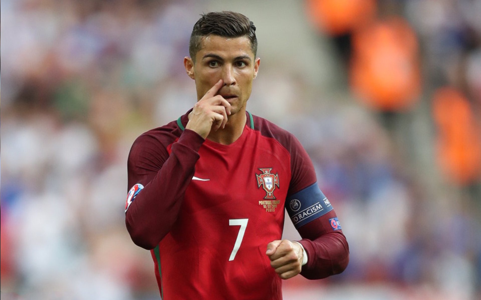 弯道与禁区，当F1的轮胎青烟遇上NBA的肌肉碰撞—速度与力量的双重盛宴